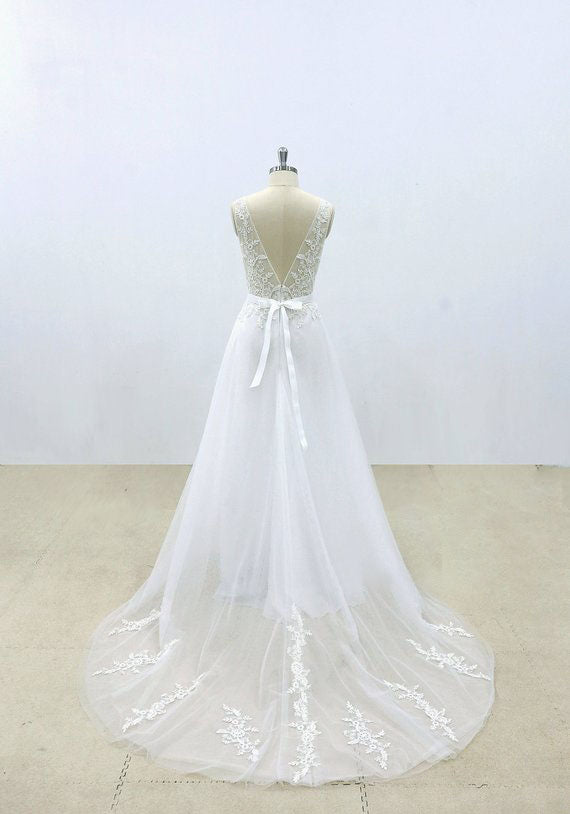 Popular A-line V-neck lace top tulle backless simple Wedding Dresses with train, WD0365