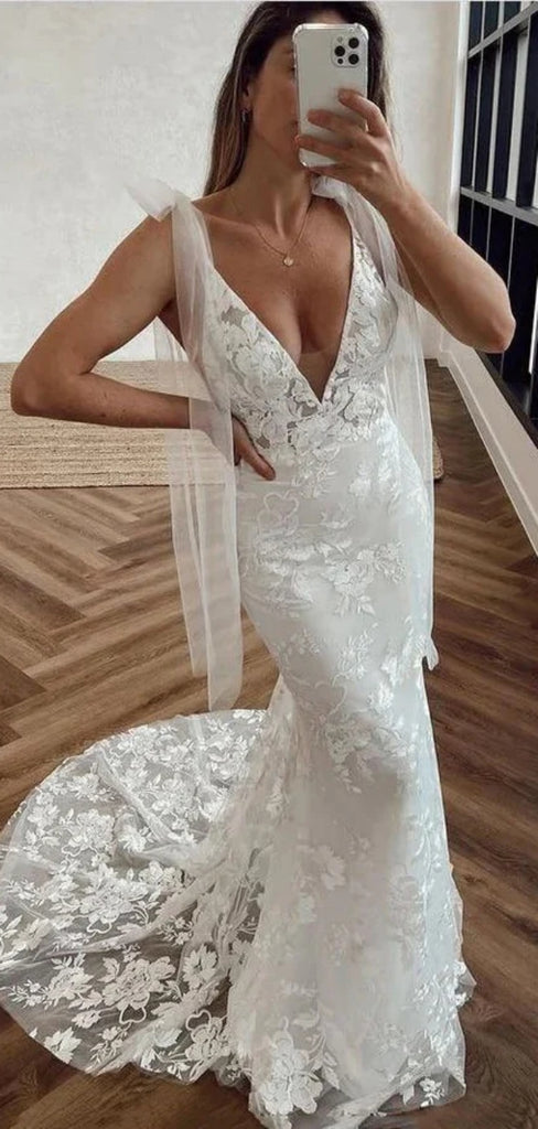 Sexy V-neck Sleeveless Mermaid White Long Lace Wedding Dresses With Trailing, WD0546