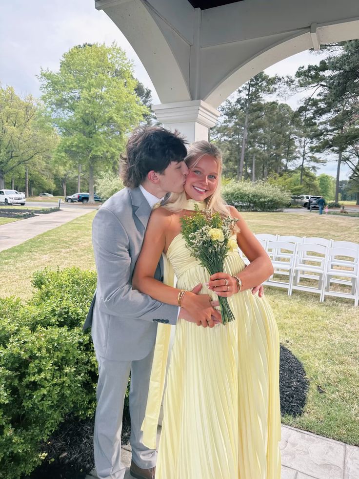 Elegant Yellow Chiffon Pleated Sweetheart Evening Dress Long Formal Gown,OLP2048