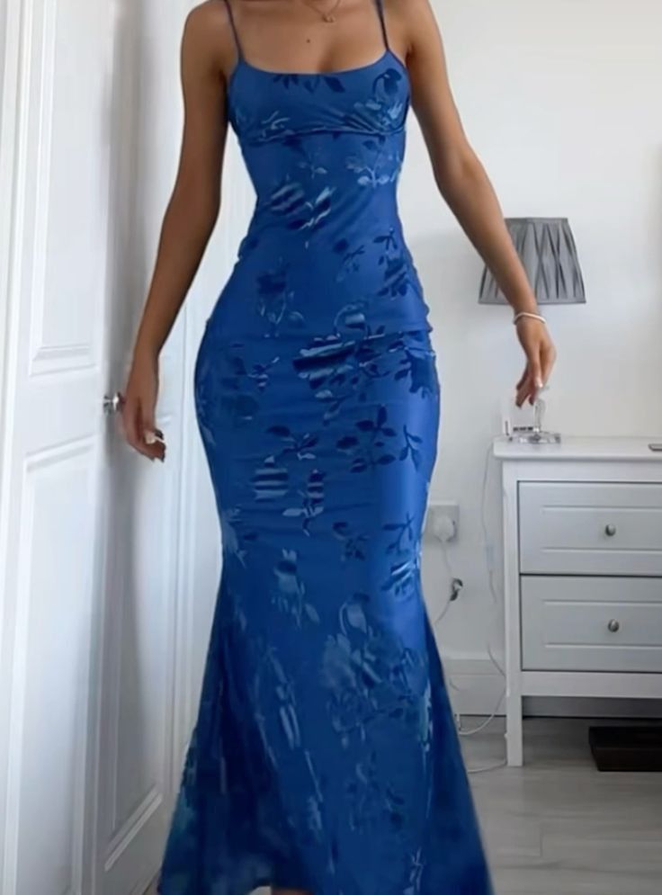 Sexy Spaghetti Strap Sleeveless Mermaid Satin Evening Prom Dresses Online, OLP870