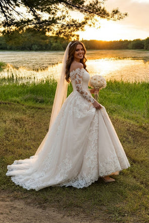 Classy Off-the-Shoulder Lace Long Sleeve Ball Gown Wedding Dresses with Train,WD0632