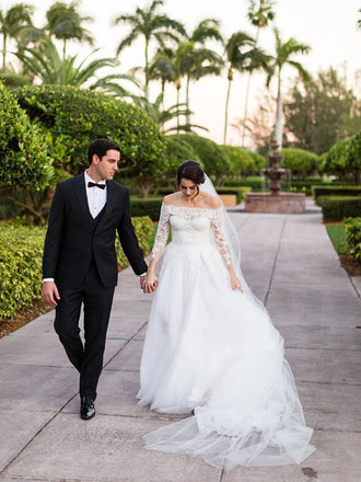 Off-shoulder Long Sleeves Lace Tulle Wedding Dresses With Train, WD0451